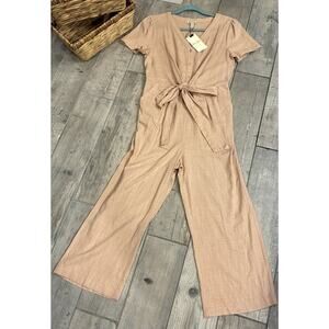 NWT Mo:Vint New York Peach Sleeveless V-Neck Jumpsuit Women’s Medium